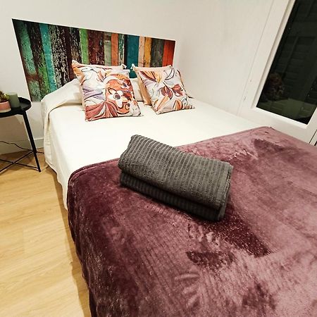 By Universitat Private Rooms バルセロナ エクステリア 写真