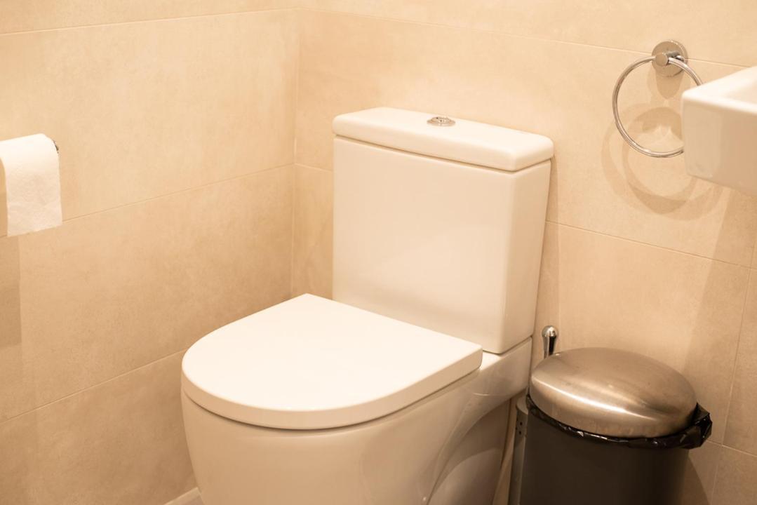 By Universitat Private Rooms バルセロナ エクステリア 写真