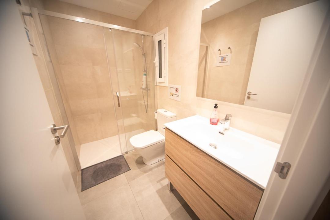 By Universitat Private Rooms バルセロナ エクステリア 写真