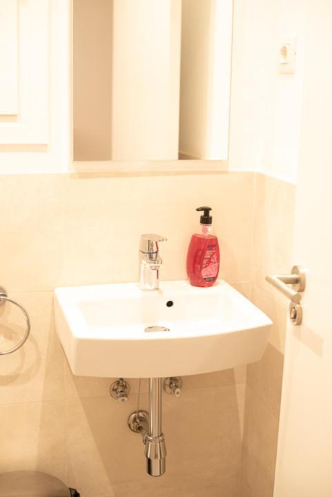 By Universitat Private Rooms バルセロナ エクステリア 写真