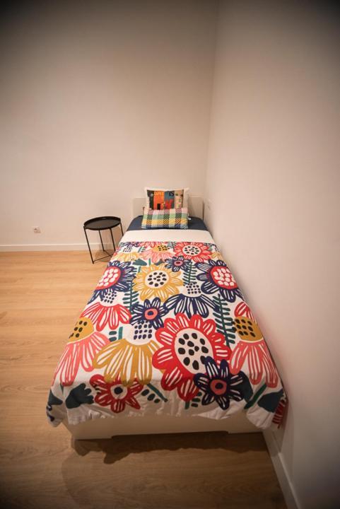 By Universitat Private Rooms バルセロナ エクステリア 写真